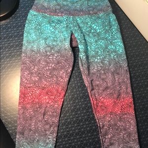 NWOT Candida Maria M/L Capri leggings